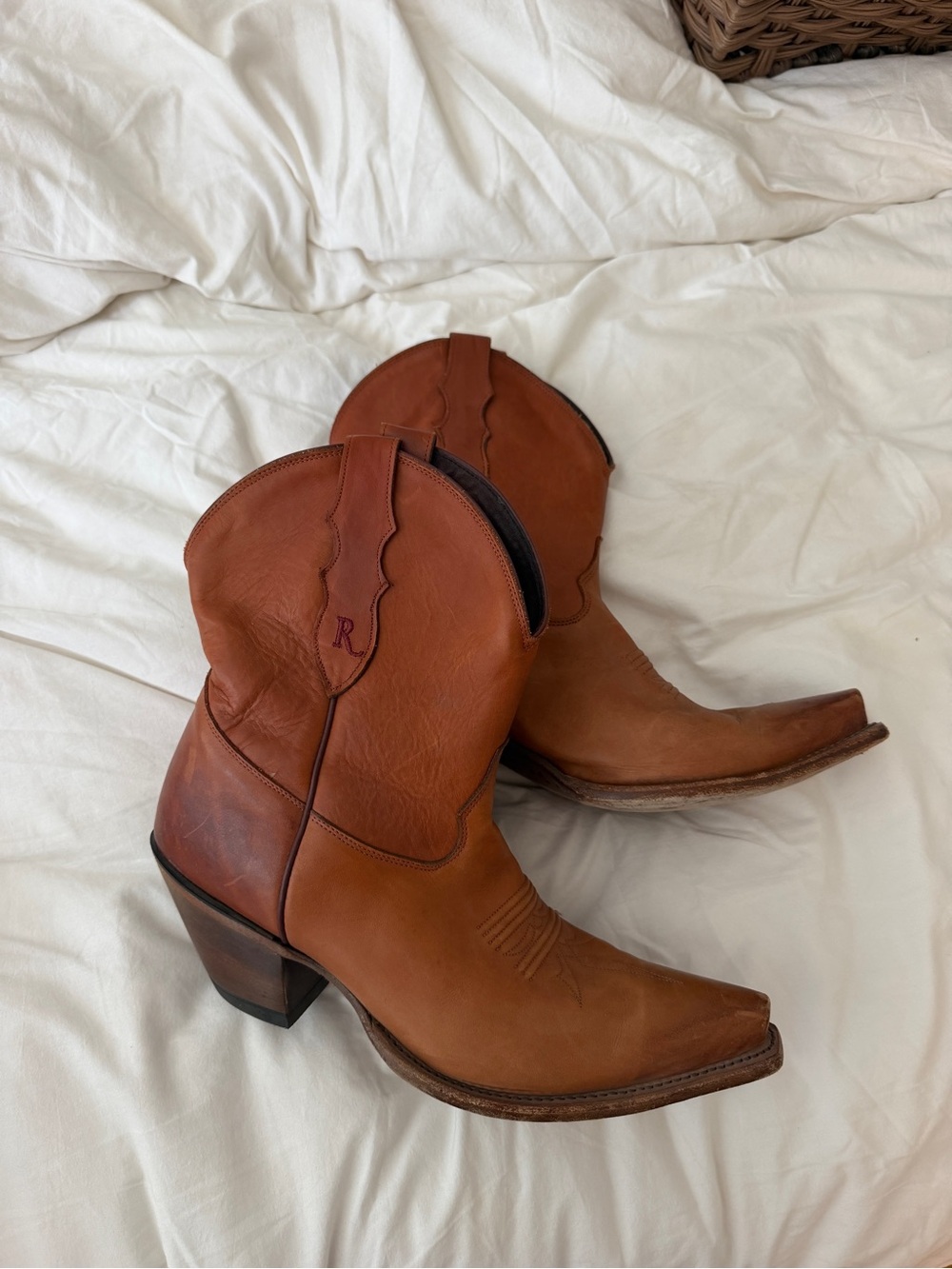 Justin Boots Women's Rustic Brown Leather Western Booties